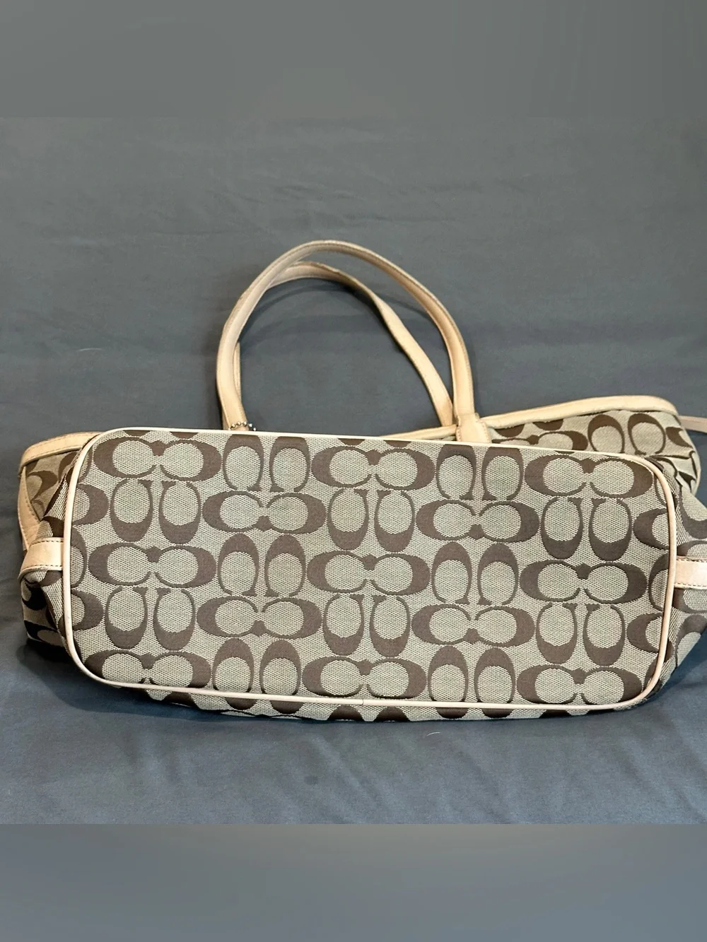 Coach Legacy Weekend Signature Medium Zip Top Tote Khaki Canvas - Picture 12 of 12